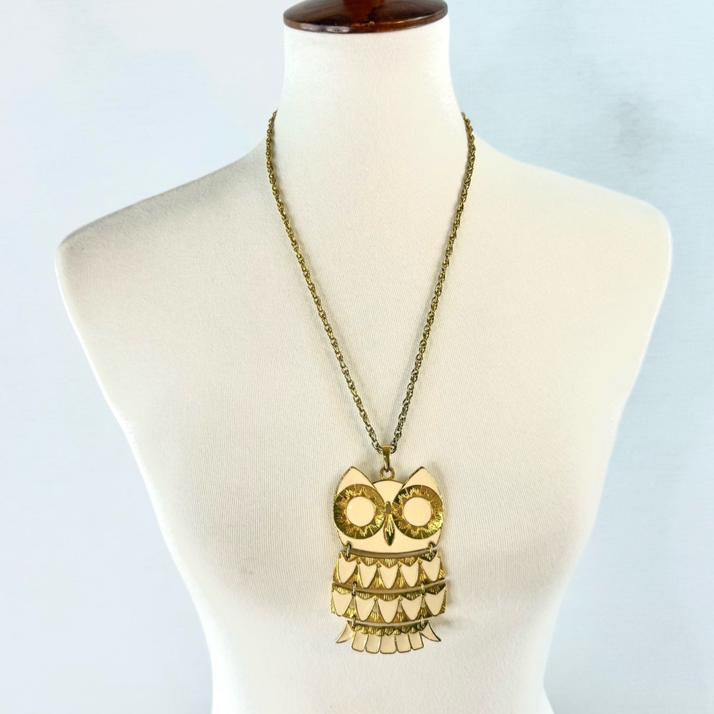 DIRECTION ONE Gold-Tone Enameled Owl Pendant Chain Necklace